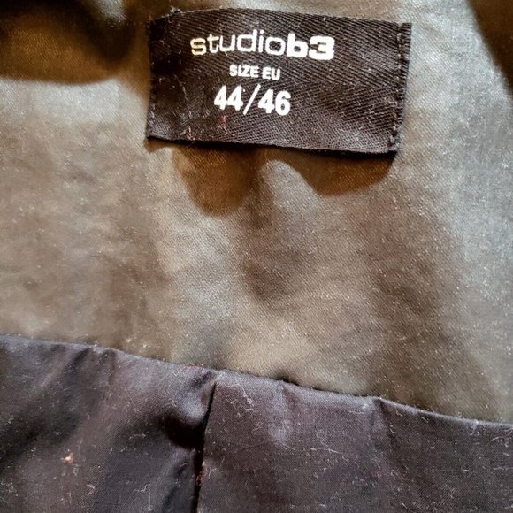 STUDIO B3 BLACK ASSYMETRIC COTTON COATED JACKET, SIZE 44/46 - Picture 9 of 13